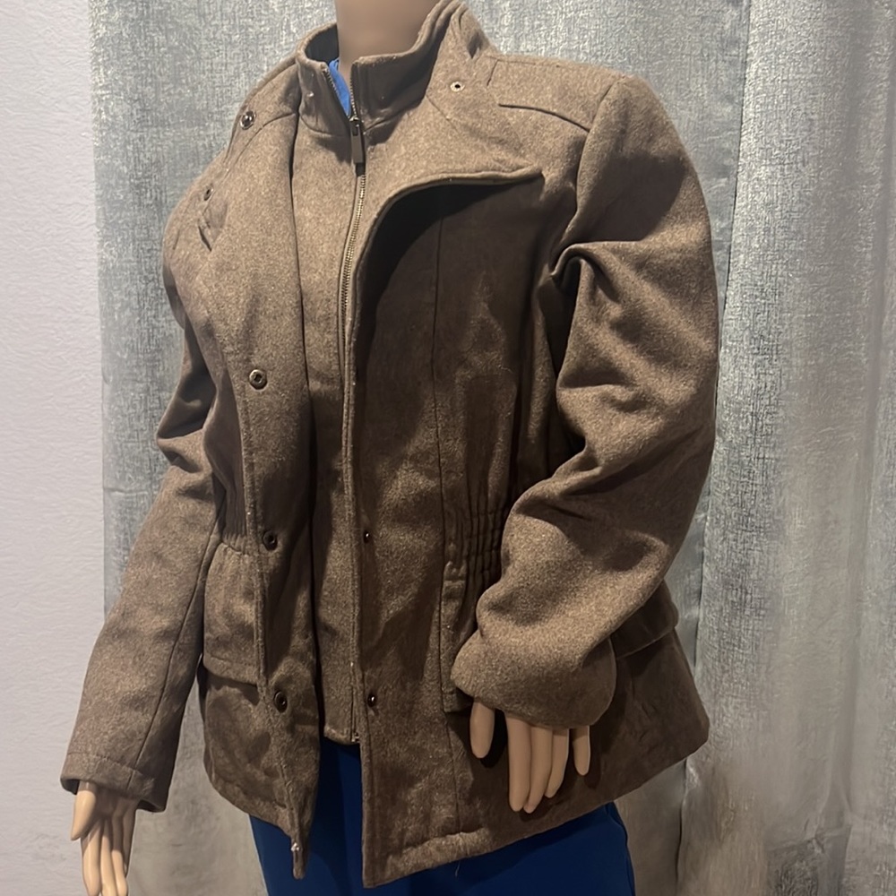 New York & company thick coat - Picture 6 of 7